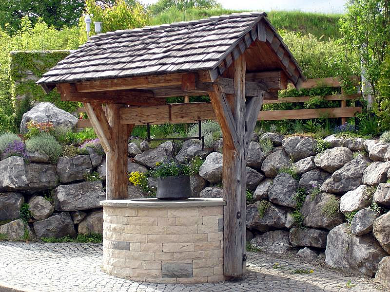 Brunnendach in Altholz in Untermaiselstein